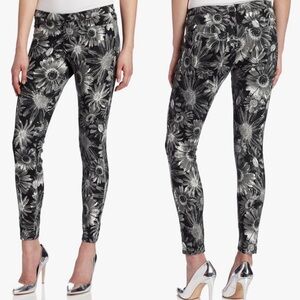 HUE Women's Floral Jeanz Legging Size S